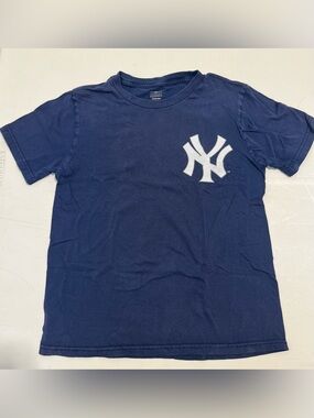 New York Yankees Kids M 10-12 Navy Logo Tee